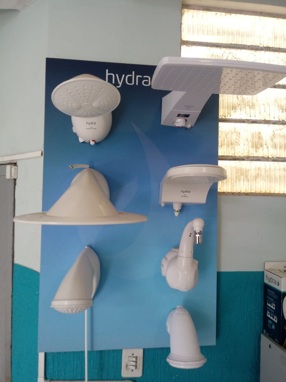 Painel com chuveiros Hydra